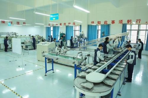 機器視覺技術感知周圍環(huán)境需要什么機器技術？-機器人培訓